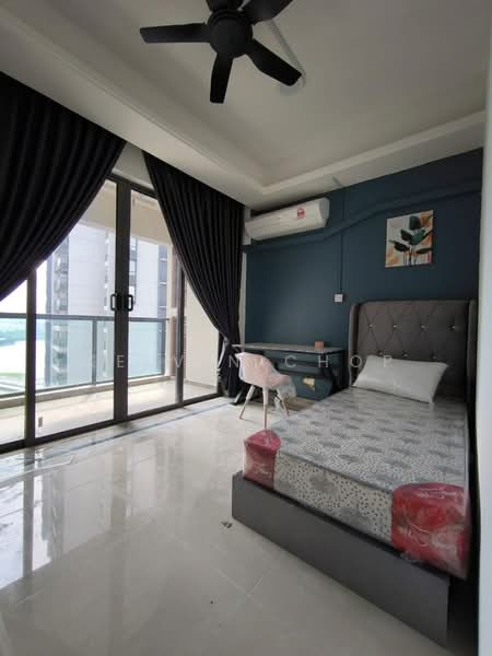 Servis Apartment untuk Dijual di R&F Princess Cove Phase 1 - Kelvin Chop - Bedroom - PropertyGuru.com.my