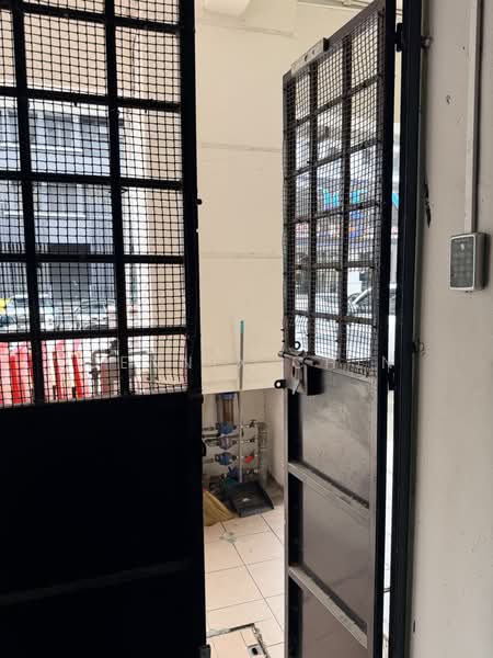 Office for Rent in Batu 11 (Cheras) - Dennix Chin - Entrance - PropertyGuru.com.my