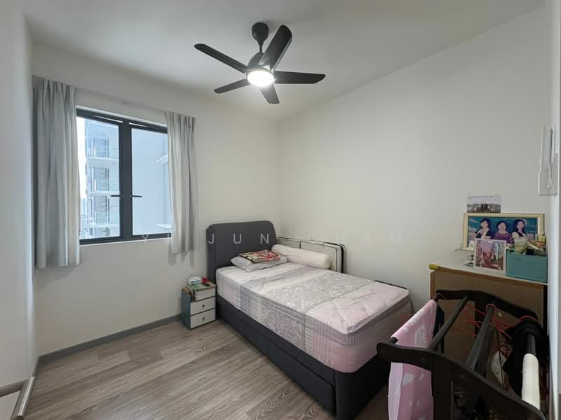 Service Residence for Sale at United Point (Residensi Berpadu) - Yi Jun Cham - Bedroom - PropertyGuru.com.my
