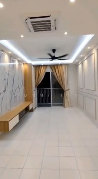 Servis Apartment untuk Disewa di Kiara Kasih - TOMMY TAN - Living Room - PropertyGuru.com.my
