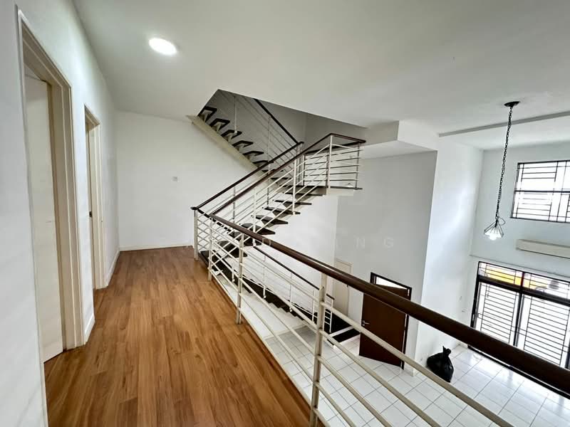 Rumah Teres 3 Tingkat untuk Dijual di Lake Fields (Sungai Besi) - David Ting - Corridor - PropertyGuru.com.my