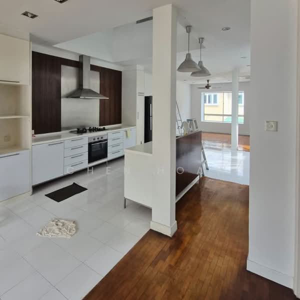 3-storey Terraced House for Rent in Sierramas (Sungai Buloh) - Chen Hoaw - Kitchen - PropertyGuru.com.my