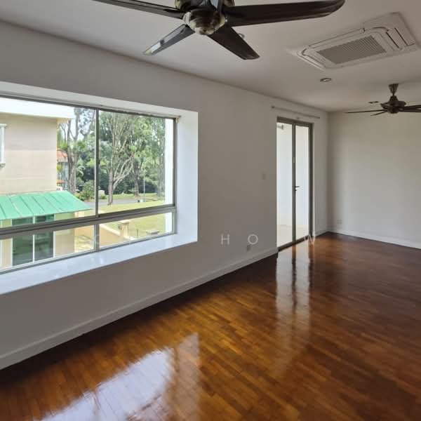 3-storey Terraced House for Rent in Sierramas (Sungai Buloh) - Chen Hoaw - Living Room - PropertyGuru.com.my