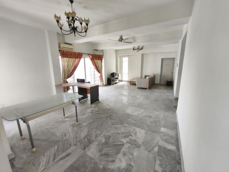 Kondominium untuk Dijual di Ridzuan Condominium - CK Chieng - Living Room - PropertyGuru.com.my