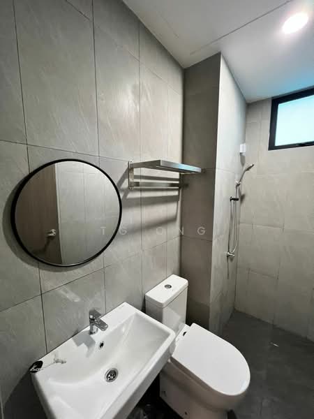 Kondominium untuk Disewa di Residensi Pauh Armani - TG Ong - Bathroom - PropertyGuru.com.my