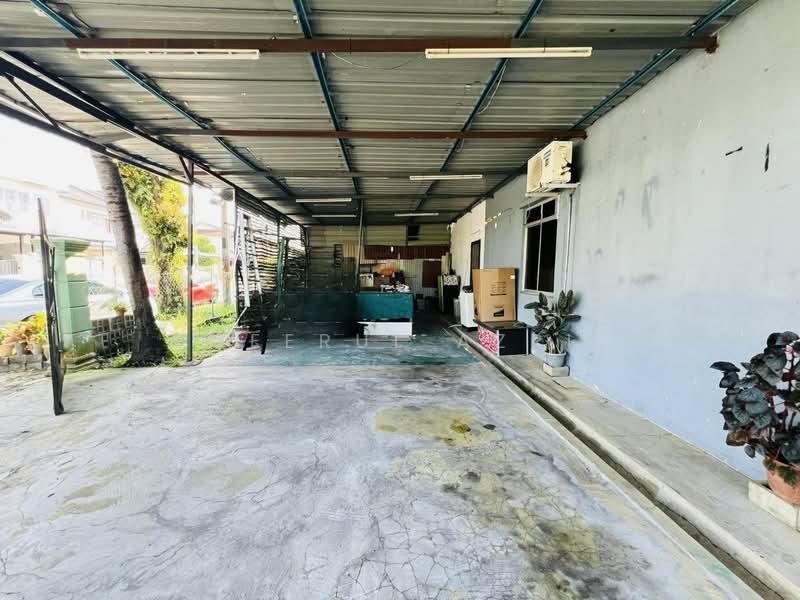 Rumah Teres 2 Tingkat untuk Dijual di Taman Scientex Pasir Gudang (Pasir Gudang) - Ameerul Azrie - Exterior - PropertyGuru.com.my