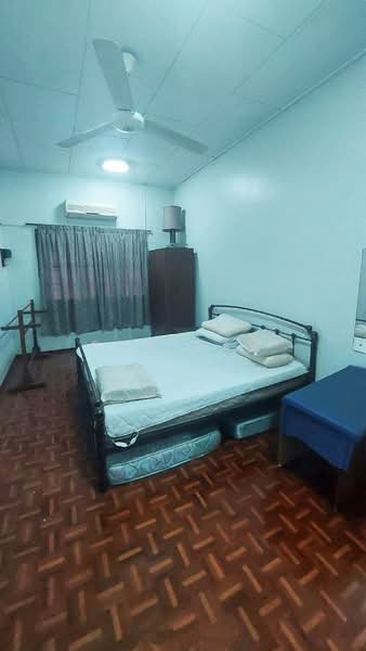 Rumah Berkembar untuk Dijual di Taman Wah Keong (Ipoh) - Sam Lam - Bedroom - PropertyGuru.com.my