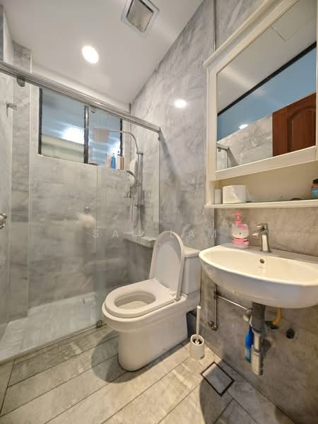 Rumah Berkembar untuk Dijual di Taman Pinji Indah (Ipoh) - Sam Lam - Bathroom - PropertyGuru.com.my