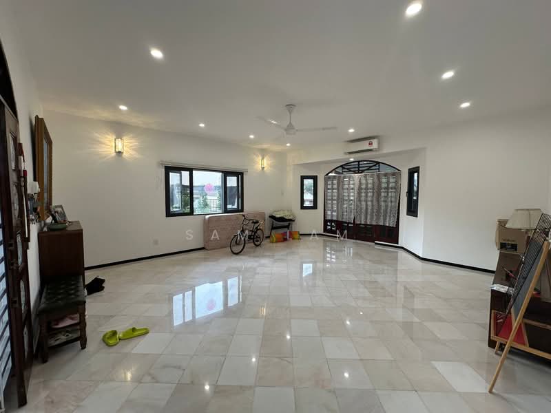 Bungalow for Sale in Taman Chateau (Ipoh) - Sam Lam - Living Room - PropertyGuru.com.my