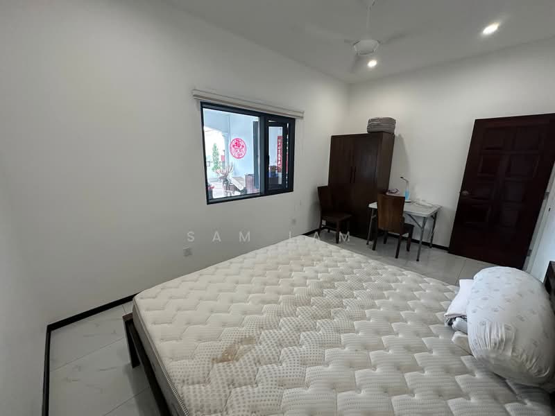 Bungalow for Sale in Taman Chateau (Ipoh) - Sam Lam - Bedroom - PropertyGuru.com.my