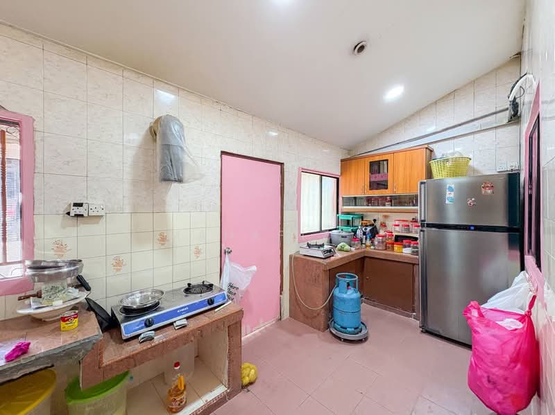 Rumah Teres untuk Dijual di Taman Sri Serdang (Seri Kembangan) - Mahafiz . - PropertyGuru.com.my