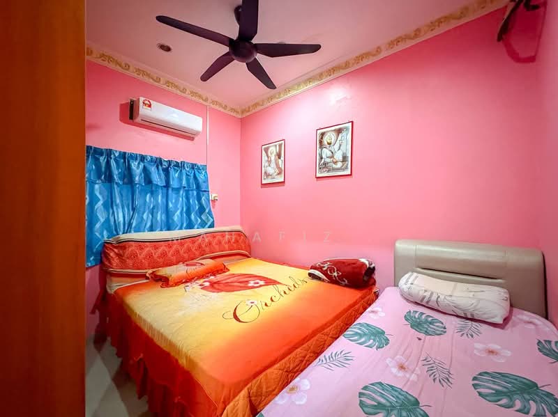 Rumah Teres untuk Dijual di Taman Sri Serdang (Seri Kembangan) - Mahafiz . - PropertyGuru.com.my