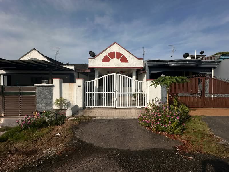 Rumah Teres 1 Tingkat untuk Dijual di Taman Universiti (Skudai) - Tommy Tai - Exterior - PropertyGuru.com.my