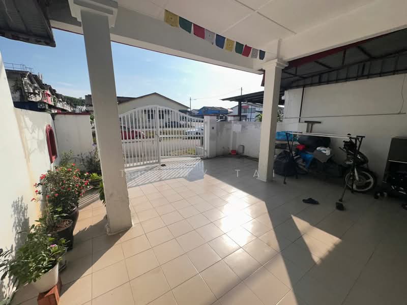 Rumah Teres 1 Tingkat untuk Dijual di Taman Universiti (Skudai) - Tommy Tai - Exterior - PropertyGuru.com.my