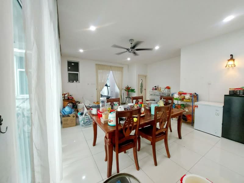 Rumah Berkembar untuk Dijual di Ipoh (Perak) - Sam Lam - Dining Room - PropertyGuru.com.my