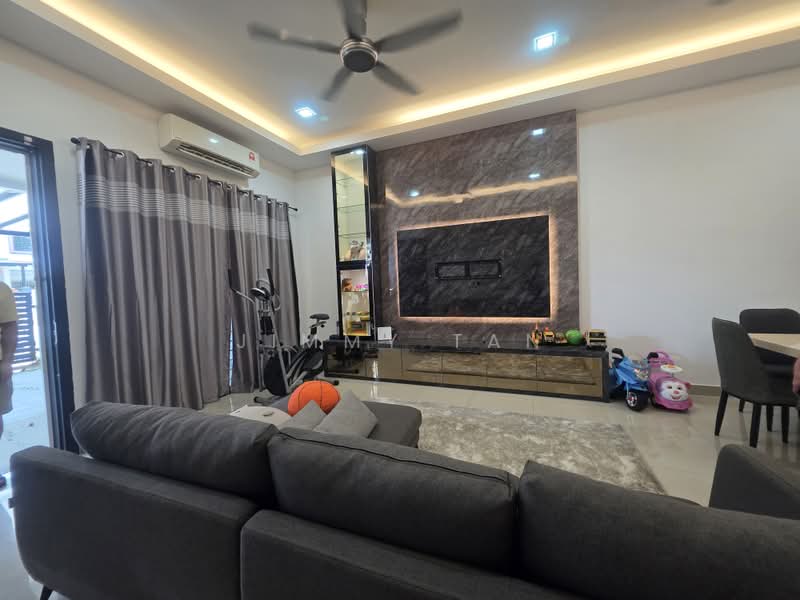 Rumah Teres 2 Tingkat untuk Dijual di Bandar Seri Coalfields (Sungai Buloh) - Jimmy Tan - Living Room - PropertyGuru.com.my