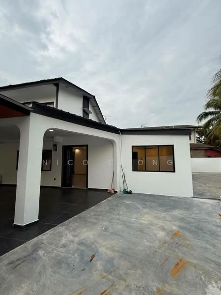 2-storey Terraced House for Sale in Taman Johor Jaya (Johor Bahru) - Nico Chong - Exterior - PropertyGuru.com.my