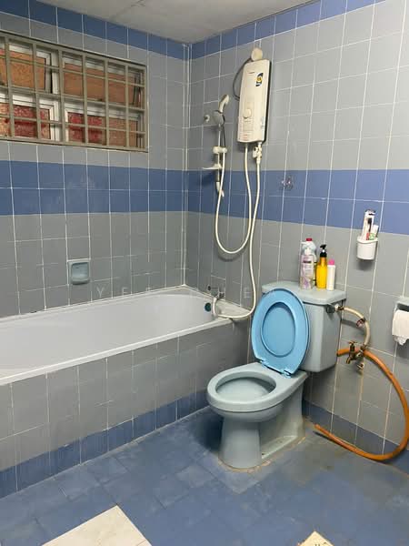 Condominium for Rent at Bukit OUG Condominiums - Yee Cheak Chen - Bathroom - PropertyGuru.com.my