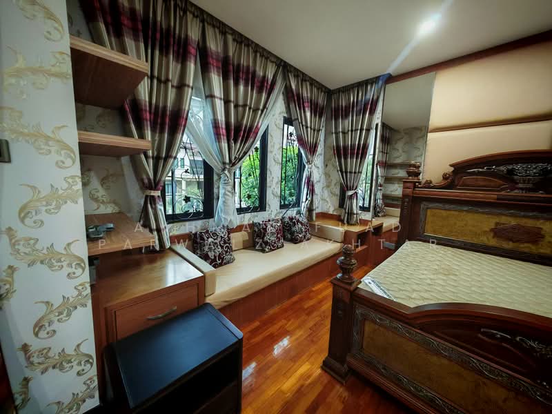 Semi-Detached House for Rent in Desa Sri Hartamas (Sri Hartamas) - Akhmad Fuad Parwalz Akhtar - Bedroom - PropertyGuru.com.my