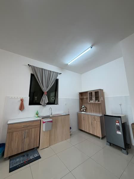 Service Residence for Rent at Parkland Residence - Anthony Tham - Kitchen - PropertyGuru.com.my