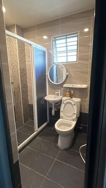 2-storey Terraced House for Sale in Taman Serdang Raya (Seri Kembangan) - Frankie Ong - Bathroom - PropertyGuru.com.my