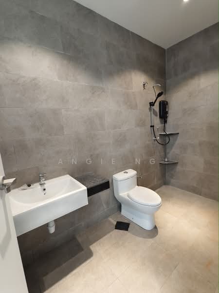 2-storey Terraced House for Rent in Ayer Molek (Melaka) - Angie Ng - Bathroom - PropertyGuru.com.my