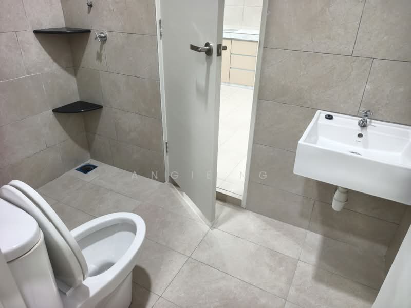 2-storey Terraced House for Rent in Ayer Molek (Melaka) - Angie Ng - Bathroom - PropertyGuru.com.my