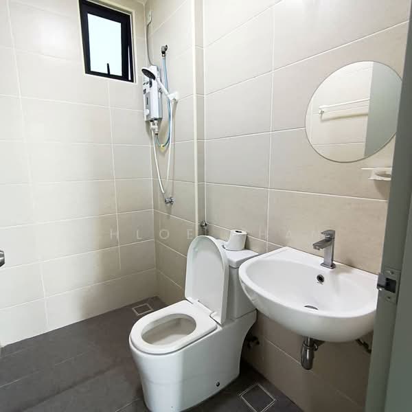 Servis Apartment untuk Disewa di B11 Parkland Residence - Chloe Chan - Bathroom - PropertyGuru.com.my