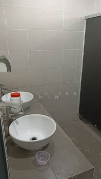 Shop / Office for Rent in Taman Tasik Damai (Sungai Besi) - Choo Kah Mun - Bathroom - PropertyGuru.com.my