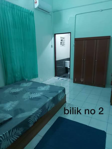 Bungalow for Rent in Taman Sari (Padang Bongor) - Yong Chiu Wee - Bedroom - PropertyGuru.com.my