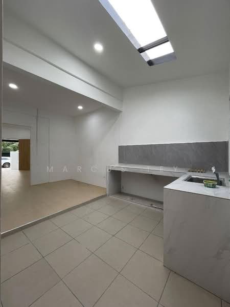 1-storey Terraced House for Sale in Taman Teratai (Kulai) - Marcus Tey - Kitchen - PropertyGuru.com.my
