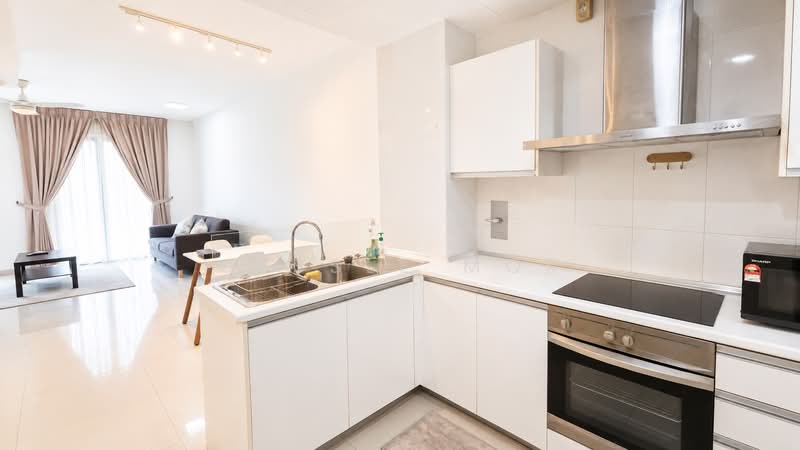 Servis Apartment untuk Disewa di Solaris Dutamas - Gessle Mok - Living Room - PropertyGuru.com.my