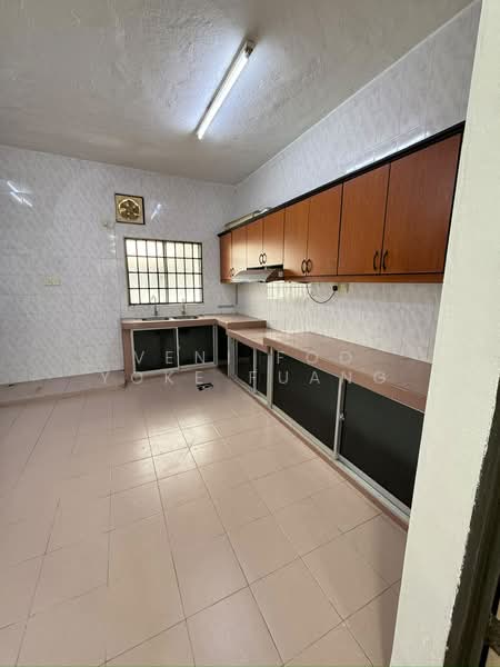 2-storey Terraced House for Rent in Klang (Selangor) - Veni Foo Yoke Fuang - Kitchen - PropertyGuru.com.my