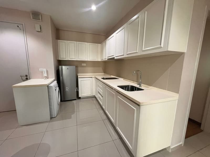Service Residence for Rent at i-SOHO @ i-City - Tracy Chua - Kitchen - PropertyGuru.com.my