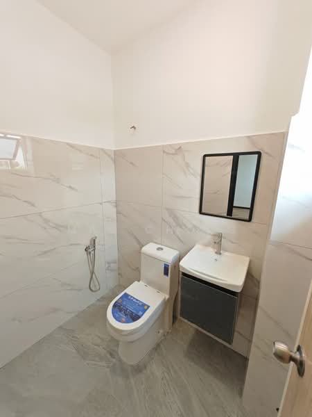 Rumah Teres 2 Tingkat untuk Dijual di Bandar Mahkota Cheras (Cheras) - Mac Chong - Bathroom - PropertyGuru.com.my