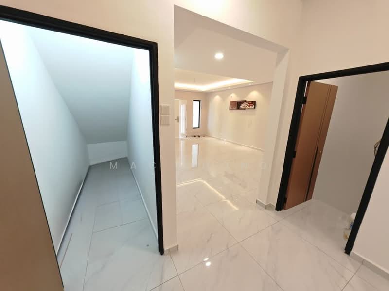 Rumah Teres 2 Tingkat untuk Dijual di Bandar Mahkota Cheras (Cheras) - Mac Chong - Interior - PropertyGuru.com.my