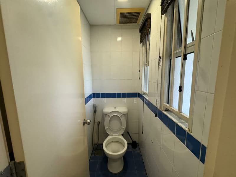 Condominium for Sale at Seri Maya Condominium - Evon Heng - Bathroom - PropertyGuru.com.my