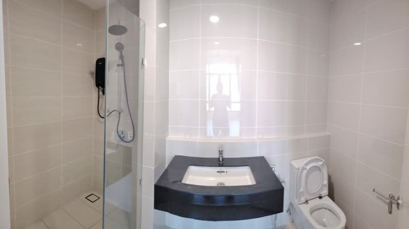 Kondominium untuk Disewa di The Maple Residences - Jenson Low - Bathroom - PropertyGuru.com.my