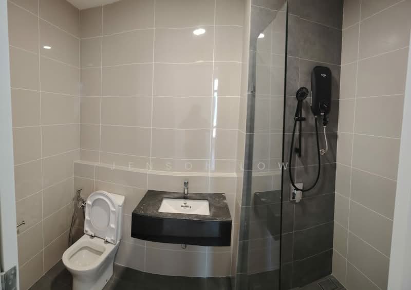 Kondominium untuk Disewa di The Maple Residences - Jenson Low - Bathroom - PropertyGuru.com.my
