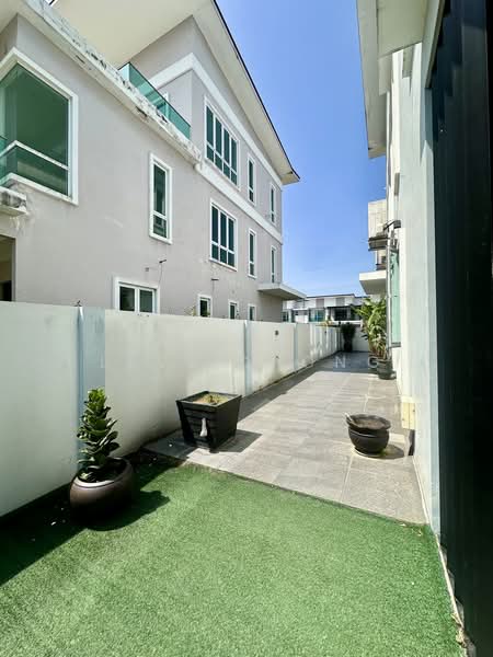 Rumah Berkembar untuk Dijual di Medan Pasir Saujana (Ipoh) - Levi Chong - Exterior - PropertyGuru.com.my