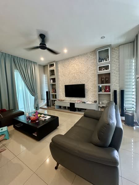 Rumah Berkembar untuk Dijual di Medan Pasir Saujana (Ipoh) - Levi Chong - Living Room - PropertyGuru.com.my