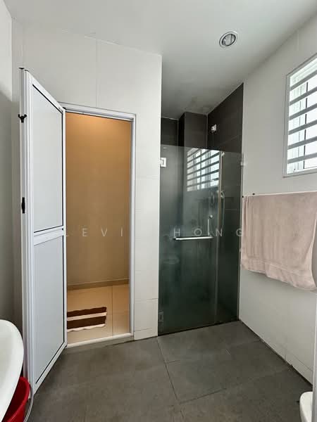 Rumah Berkembar untuk Dijual di Medan Pasir Saujana (Ipoh) - Levi Chong - Bathroom - PropertyGuru.com.my