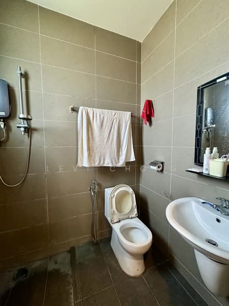 Rumah Berkembar untuk Dijual di Medan Pasir Saujana (Ipoh) - Levi Chong - Bathroom - PropertyGuru.com.my