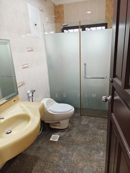 Rumah Banglo untuk Dijual di Eco Grandeur (Puncak Alam) - James Yim - guest Bathroom 5 - PropertyGuru.com.my