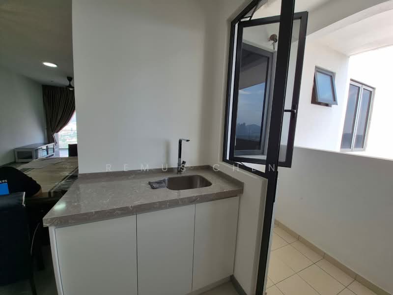 Servis Apartment untuk Disewa di United Point (Residensi Berpadu) - Remus Chen - Balcony - PropertyGuru.com.my
