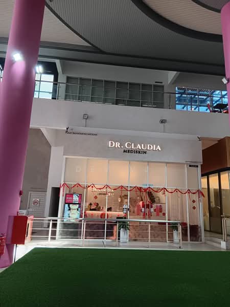 Retail Space for Sale in Petaling Jaya (Selangor) - DEV VJ - Entrance - PropertyGuru.com.my