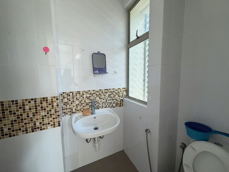 Rumah Banglo untuk Dijual di Bay Garden (Bayan Lepas) - Qyan Goh - Bathroom - PropertyGuru.com.my