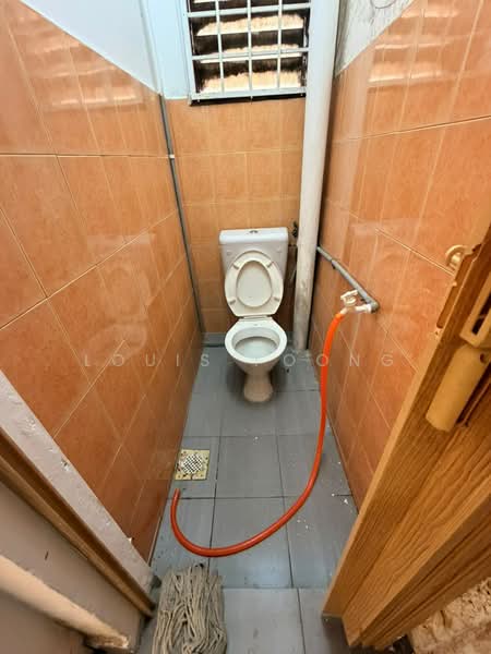 Shop for Rent in Taman Indah Perdana (Kepong) - Louis Foong - Bathroom - PropertyGuru.com.my