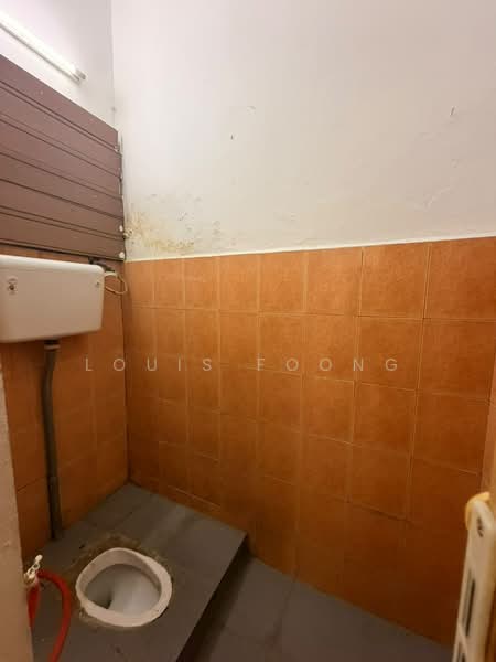 Shop for Rent in Taman Indah Perdana (Kepong) - Louis Foong - Bathroom - PropertyGuru.com.my