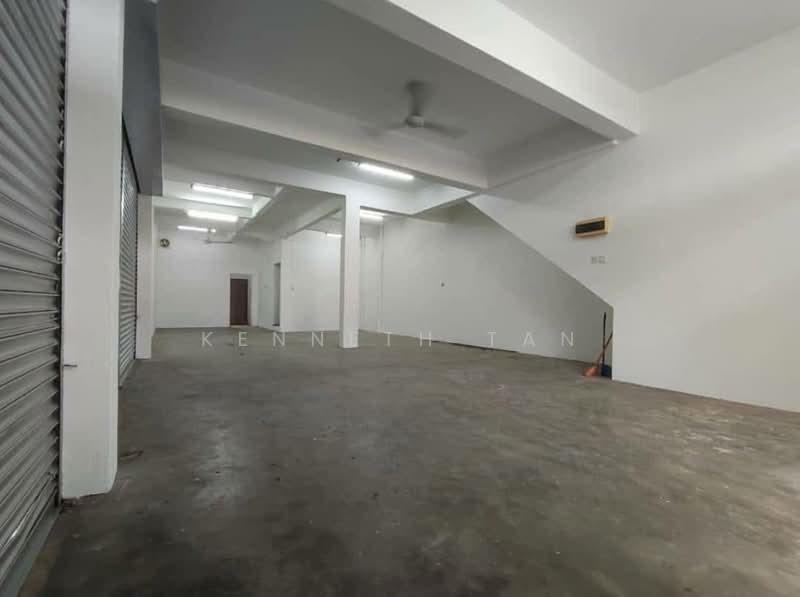 Kedai / Pejabat untuk Disewa di Taman Johor Jaya (Johor Bahru) - Kenneth Tan - Interior - PropertyGuru.com.my